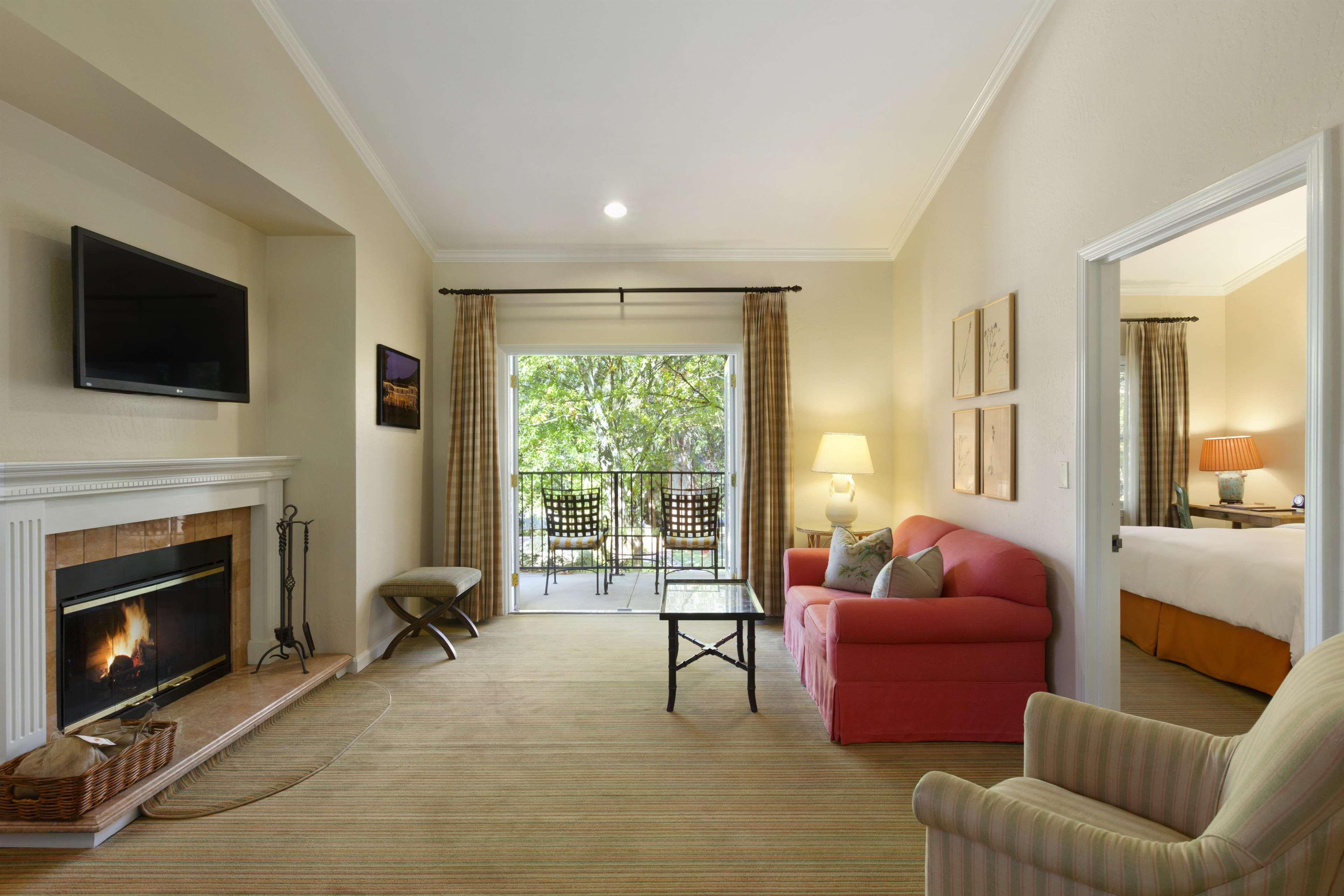 Fairmont Mission & Hotel 5*